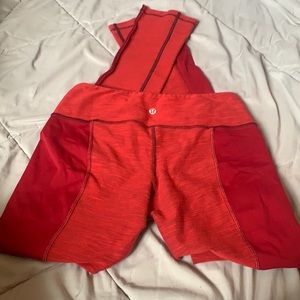 Lululemon leggings red